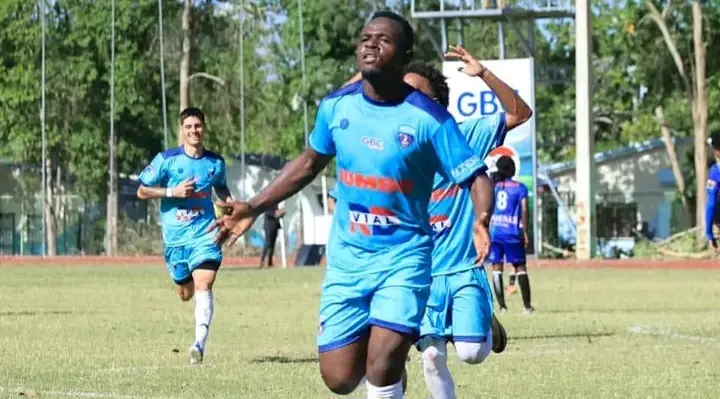 Liga Dominicana de Fútbol : Salcedo et O&M FC se quittent sur un spectaculaire 5-5